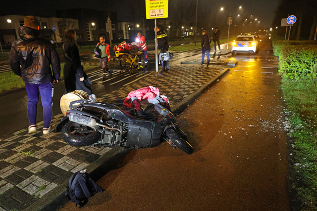 Scooterrijder gewond na harde val op Noorder Allee