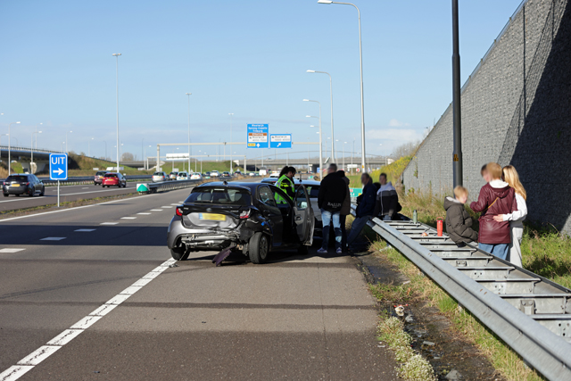 Dagje Efteling eindigt in ravage op A59: Drie auto's betrokken bij kettingbotsing