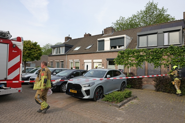 Brandweer rukt uit voor melding van gaslucht in woning aan de Hofstad