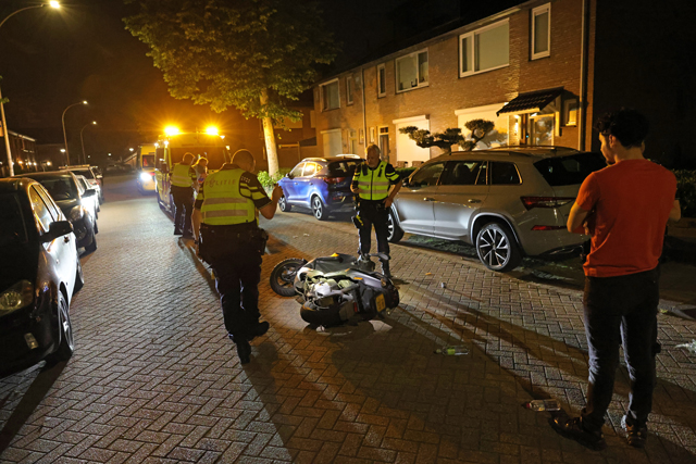 Scooterrijder gewond na harde val op Cesar Francklaan Waalwijk