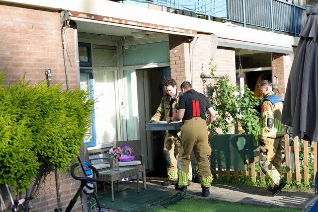 3-jarig kindje door brandweer bevrijd uit toilet in Waalwijk