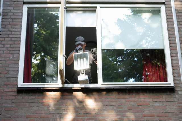 Politie valt woning binnen aan Diederikhof na anonieme tip: net geoogste hennepkwekerij ontdekt