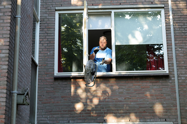 Politie valt woning binnen aan Diederikhof na anonieme tip: net geoogste hennepkwekerij ontdekt