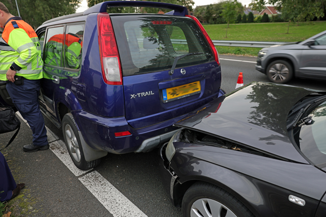 Kettingbotsing in spitsfile op A59 zorgt voor flinke vertraging richting Drunen